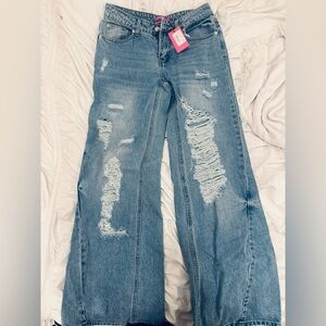 Edikted Light Blue Distressed Flare Jeans- size: XS. NWT